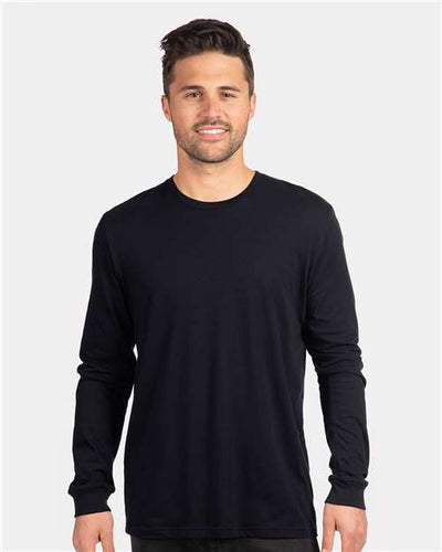 Next Level 6211 Black — on model front
