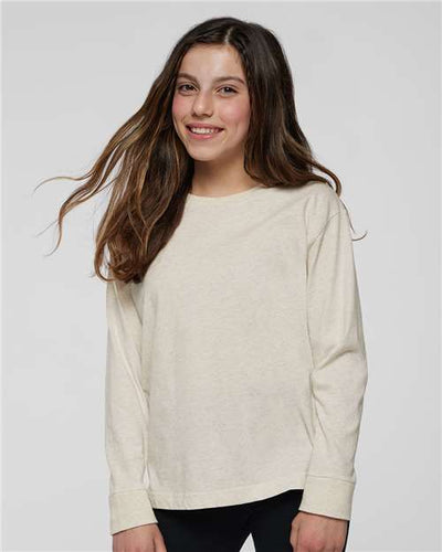 LAT 6201 Natural Heather — on model front
