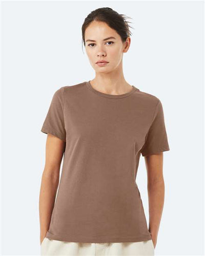 BELLA + CANVAS 6400 Vintage Brown — on model front