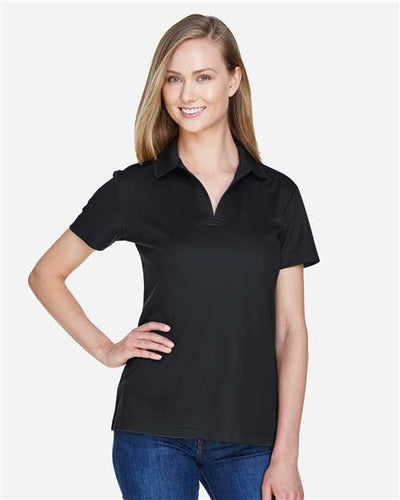 Devon & Jones DG20W Black — on model front