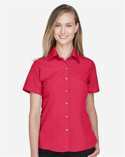 Harriton M560W Parrot Red — on model front