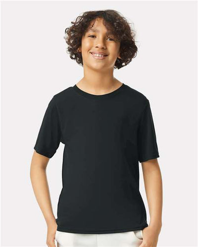 Gildan 42000B Black — on model front