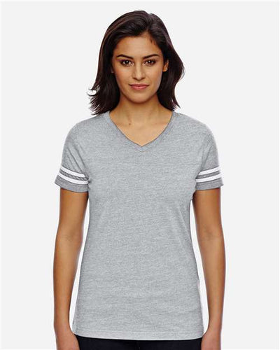 LAT 3537 Vintage Heather/ White — on model front
