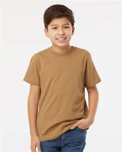 LAT 6101 Coyote Brown — on model front