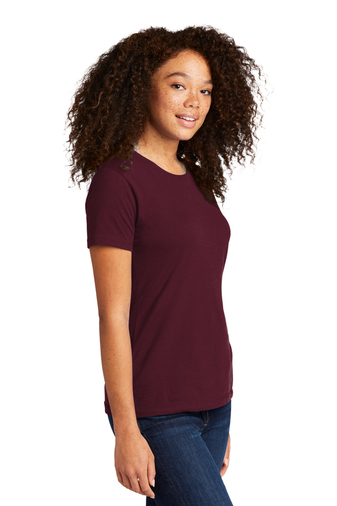 Women's Boyfriend T-Shirt - Maroon