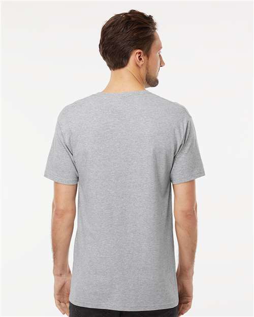 M&O 4800 Athletic Grey — on model back