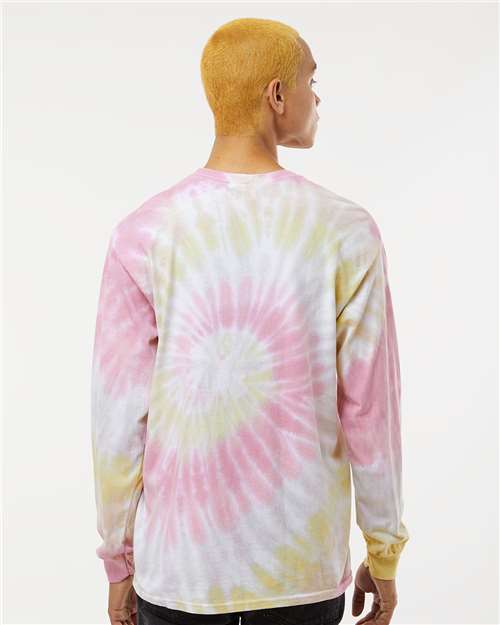 Colortone 2000 Desert Rose — on model back