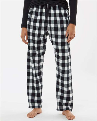 Boxercraft BW6620 Black/ White Buffalo Plaid — on model front