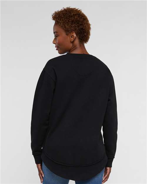 LAT 3525 Black — on model back
