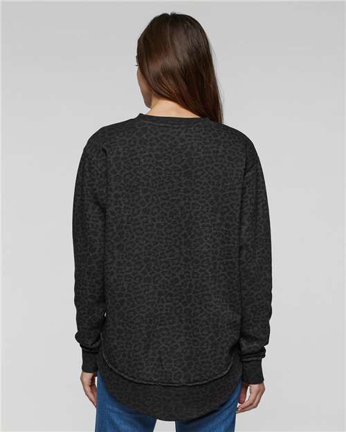 LAT 3525 Black Leopard — on model back