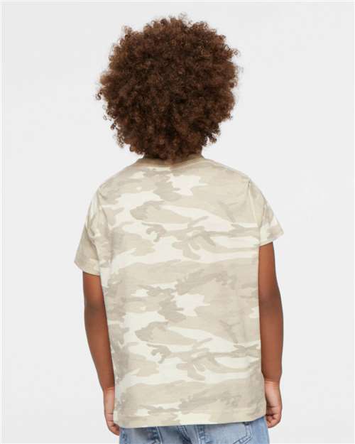 Rabbit Skins 3321 Natural Camo — on model back