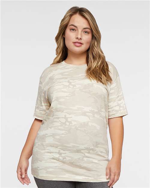 LAT 6901 Natural Camo — on model front
