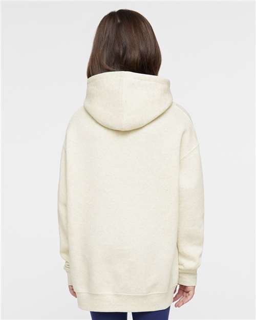 LAT 2296 Natural Heather — on model back