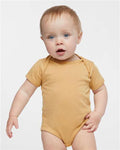 Rabbit Skins 4424 Latte — on model front