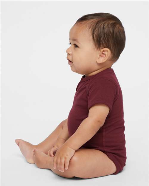 Rabbit Skins 4424 Maroon — on model side