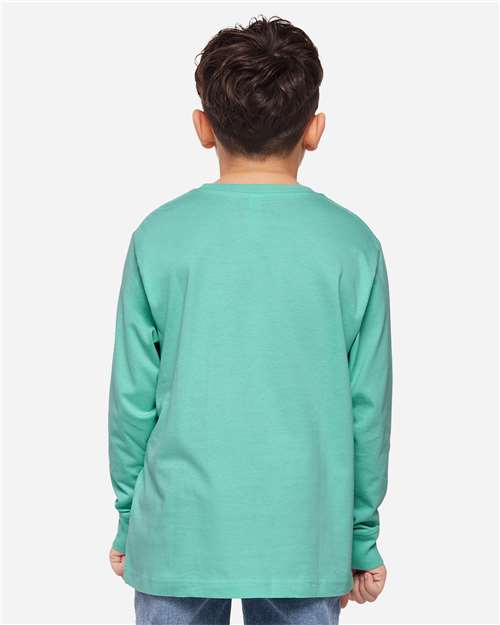 LAT 6201 Saltwater — on model back