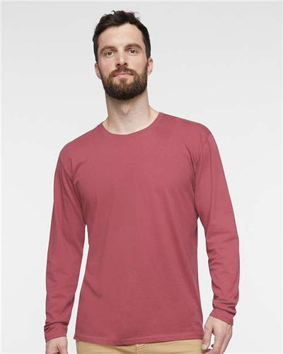 LAT 6918 Rouge — on model front