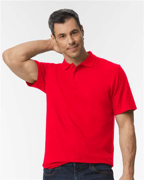 Gildan 64800 Red — on model front