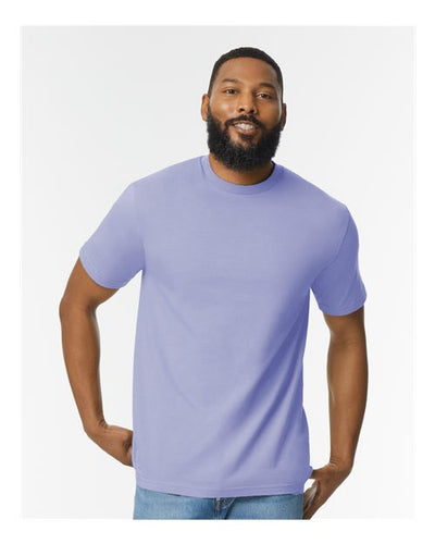 Gildan 65000 Violet — on model front