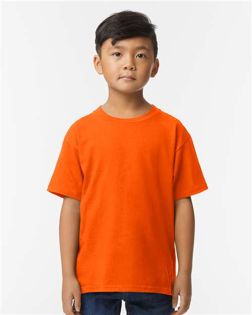 Gildan 65000B Orange — on model front