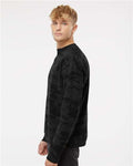 Independent Trading Co. SS3000 Black Camo — on model side