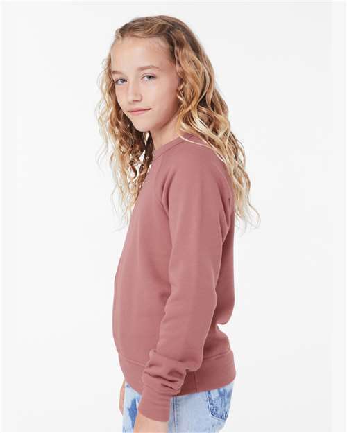 BELLA + CANVAS 3901Y Mauve — on model side