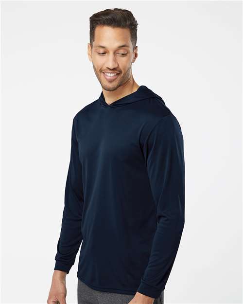 Paragon 220 Navy — on model side