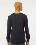 BELLA + CANVAS 3513 Black Heather Triblend — on model back