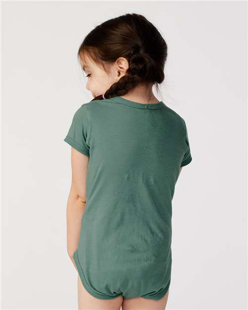 Rabbit Skins 4424 Basil — on model back