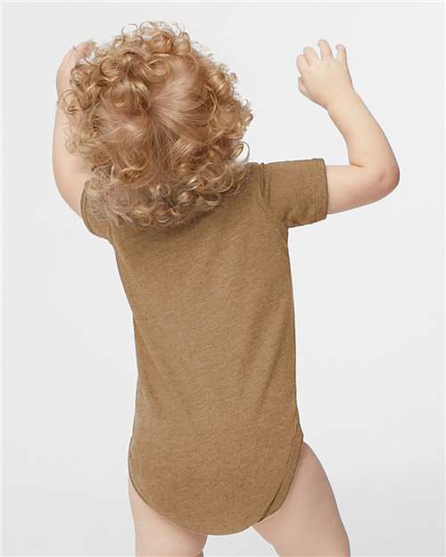 Rabbit Skins 4424 Vintage Coyote Brown — on model back