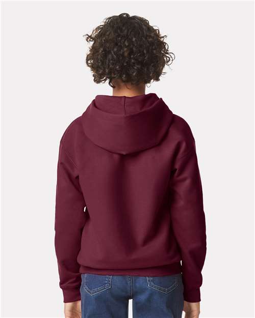 Gildan SF500B Maroon — on model back
