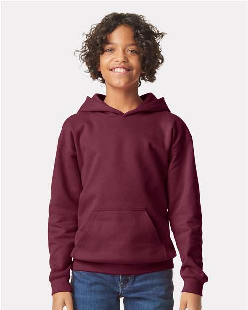 Gildan SF500B Maroon — on model front