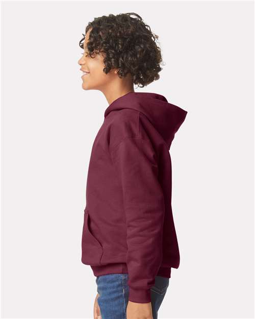 Gildan SF500B Maroon — on model side