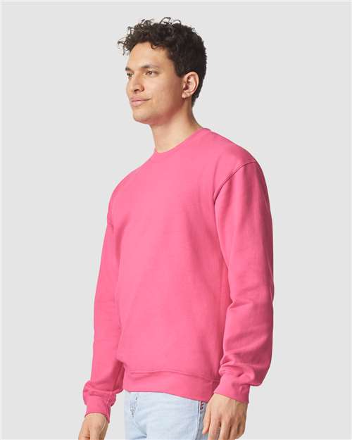 Gildan SF000 Pink Lemonade — on model side
