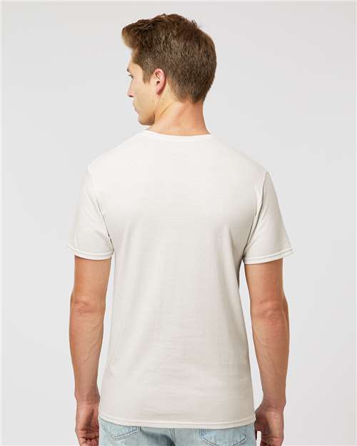 Russell Athletic 64STTM Vintage White — on model back