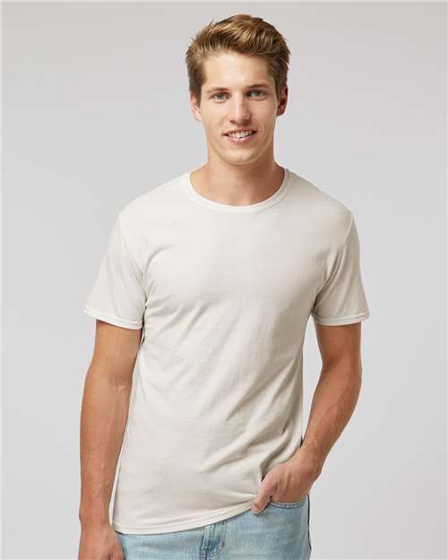 Russell Athletic 64STTM Vintage White — on model front
