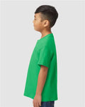 Gildan 65000B Irish Green — on model side