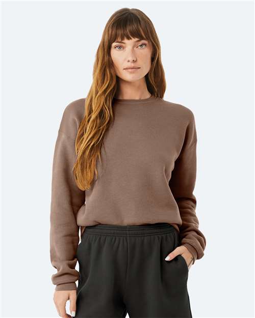 BELLA + CANVAS 3945 Vintage Brown — on model front