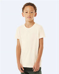 BELLA + CANVAS 3001YCVC Heather Natural — on model side