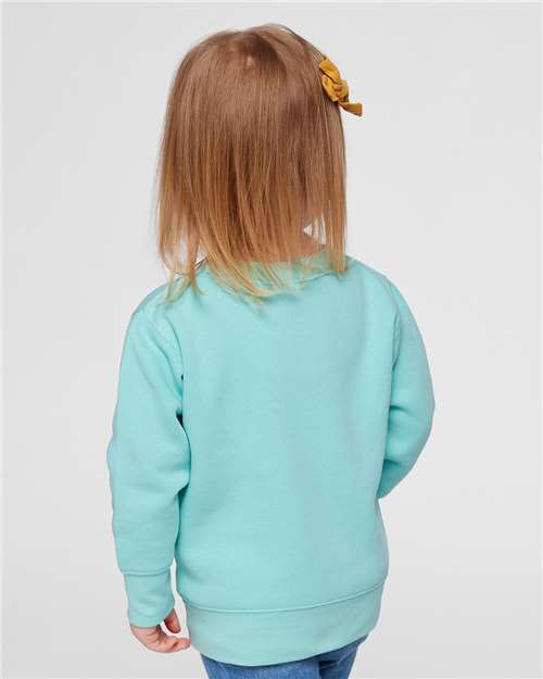 Rabbit Skins 3317 Chill — on model back