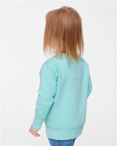 Rabbit Skins 3317 Chill — on model side