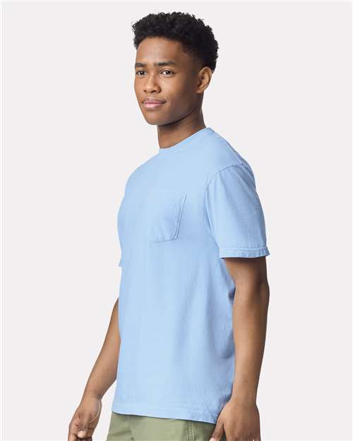 Comfort Colors 6030 Hydrangea — on model side