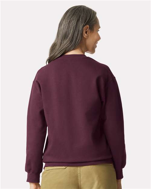 Gildan SF000 Maroon — on model back