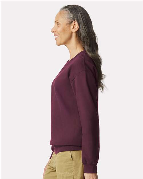 Gildan SF000 Maroon — on model side