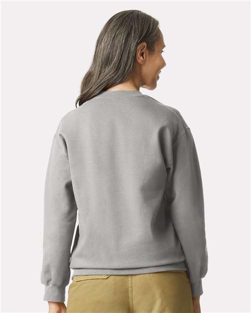 Gildan SF000 Cement — on model back