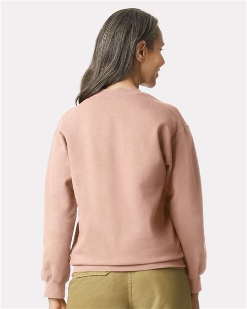 Gildan SF000 Dusty Rose — on model back