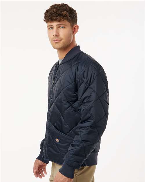 Dickies 6124 Dark Navy — on model side
