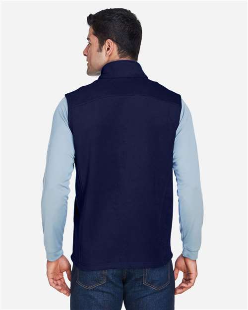 CORE365 88191 Classic Navy — on model back