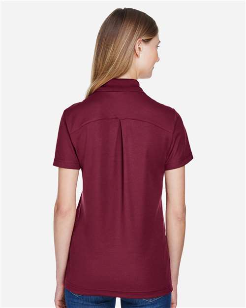 Devon & Jones DG20W Burgundy — on model back