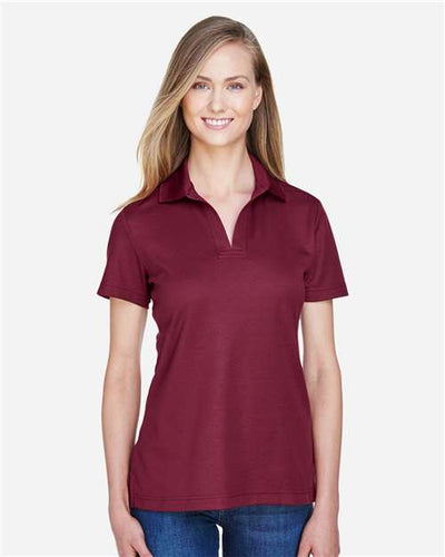 Devon & Jones DG20W Burgundy — on model front